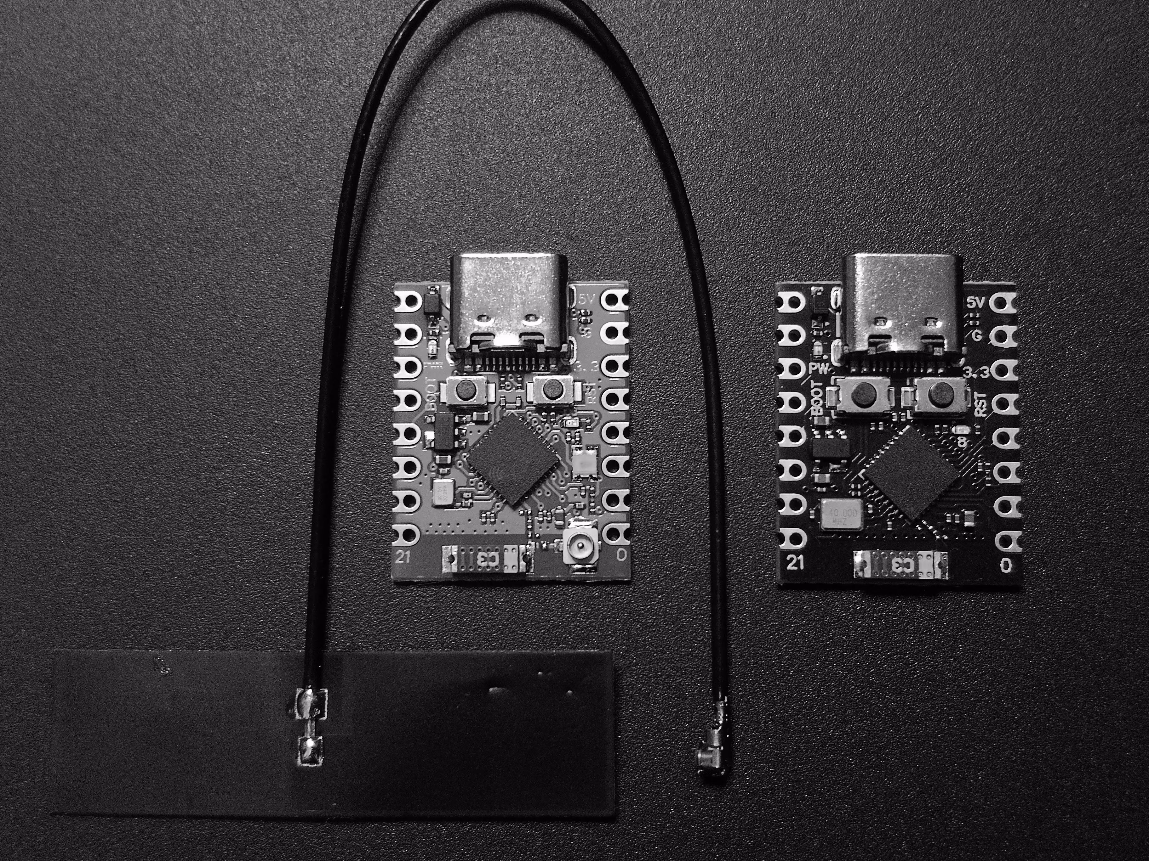 ESP32-C3 Supermini variants: standard on right, Supermini Plus with IPEX on left
