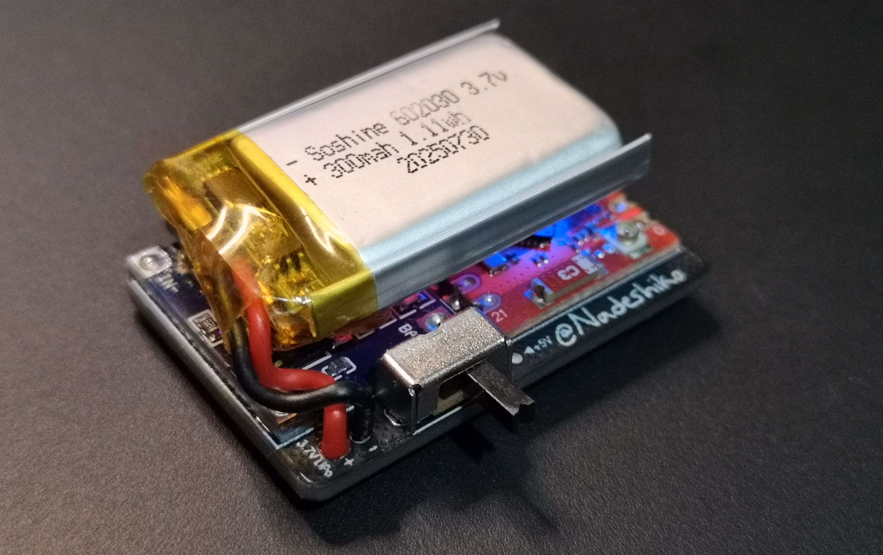 Shape battery wires so LiPo rests flat on top of modules
